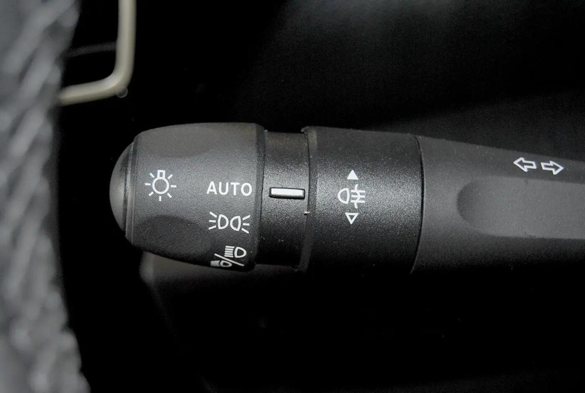 citroen-c4-2025-gasolina-1199cc
