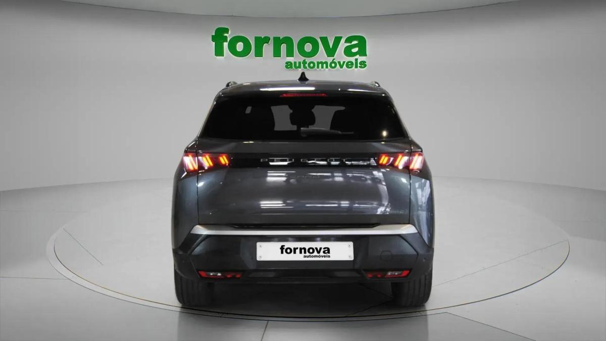 peugeot-5008-2025-hibrido-a-gasolina-1199cc
