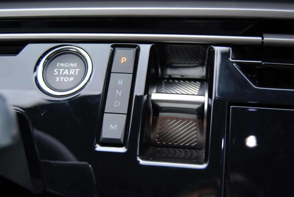 peugeot-5008-2025-hibrido-a-gasolina-1199cc