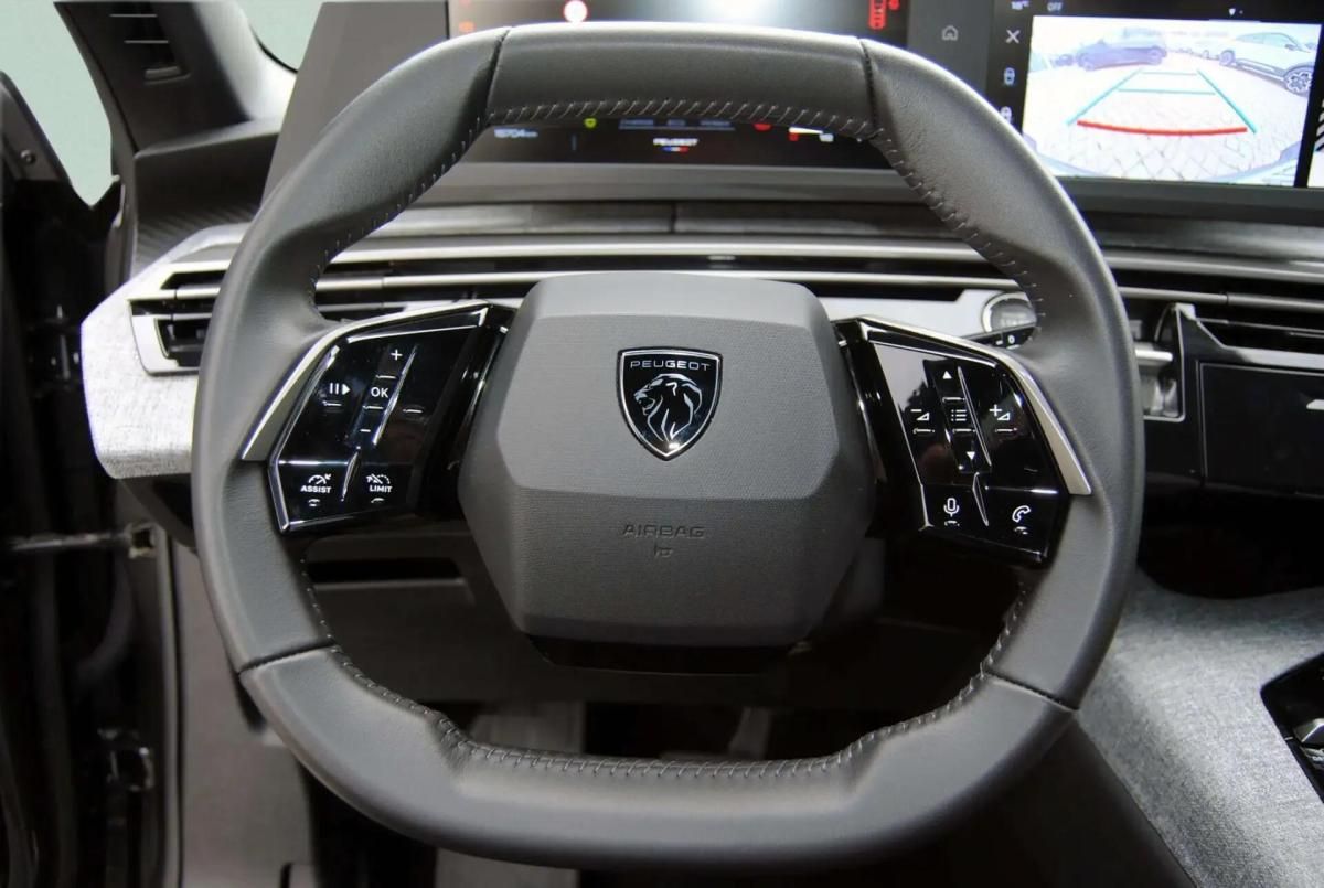 peugeot-5008-2025-hibrido-a-gasolina-1199cc