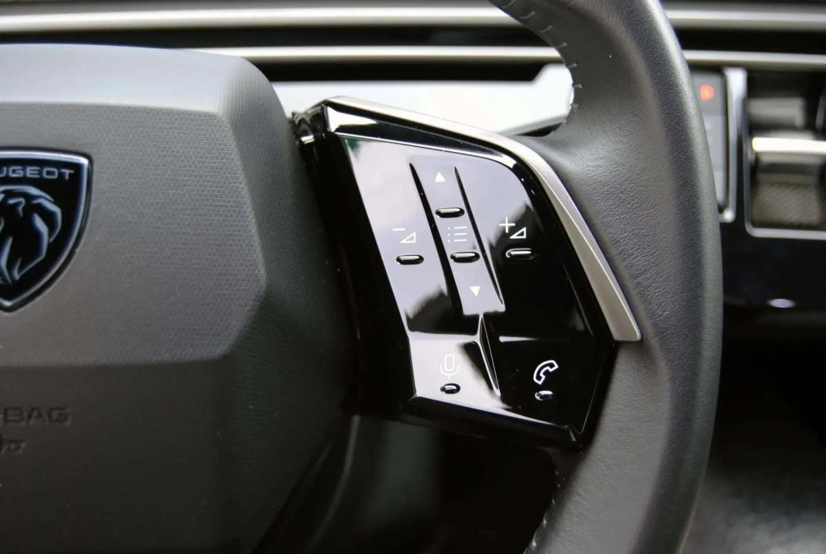 peugeot-5008-2025-hibrido-a-gasolina-1199cc