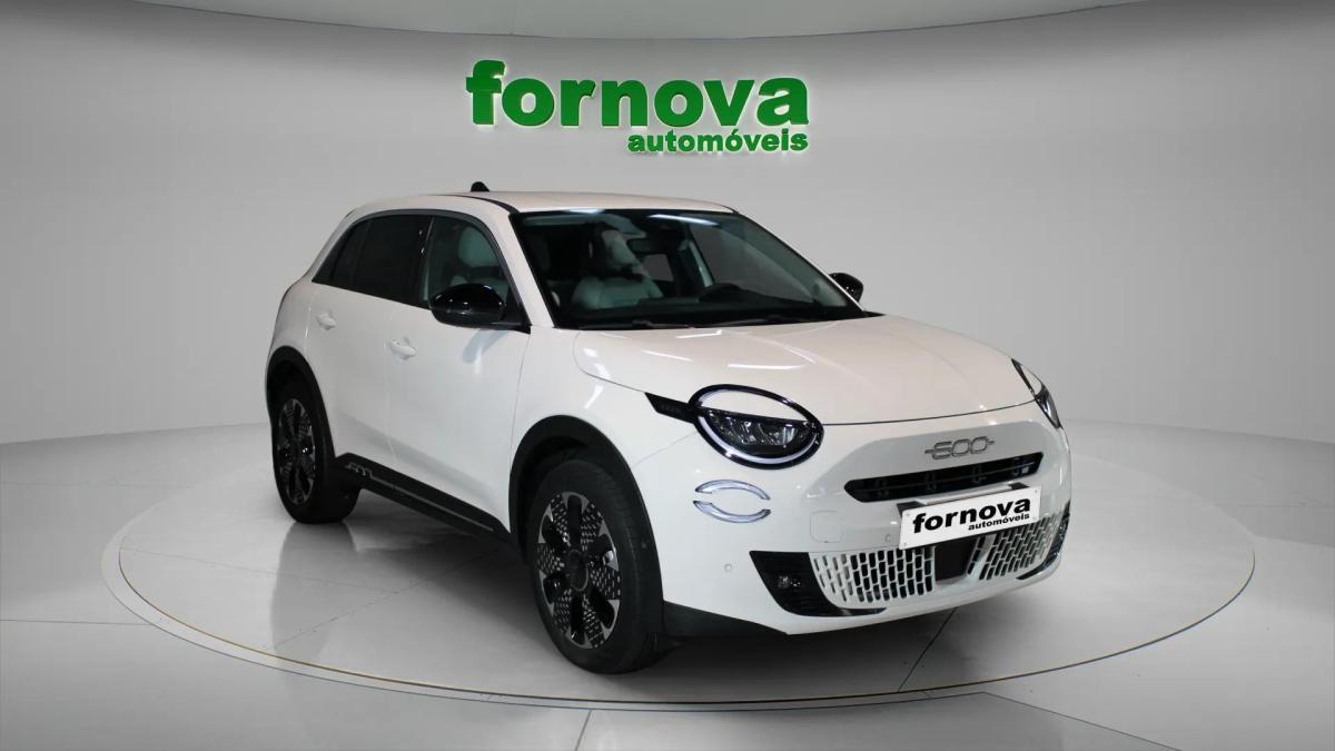 fiat-600-2024-hibrido-a-gasolina-1199cc