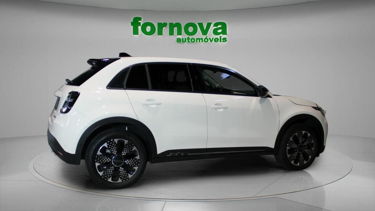 fiat-600-2024-hibrido-a-gasolina-1199cc
