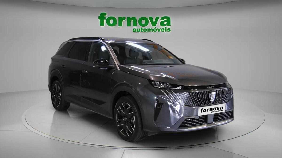 peugeot-5008-2025-hibrido-a-gasolina-1199cc