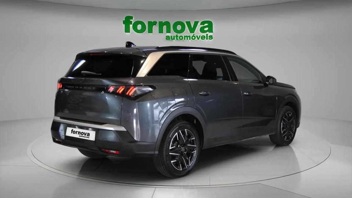 peugeot-5008-2025-hibrido-a-gasolina-1199cc