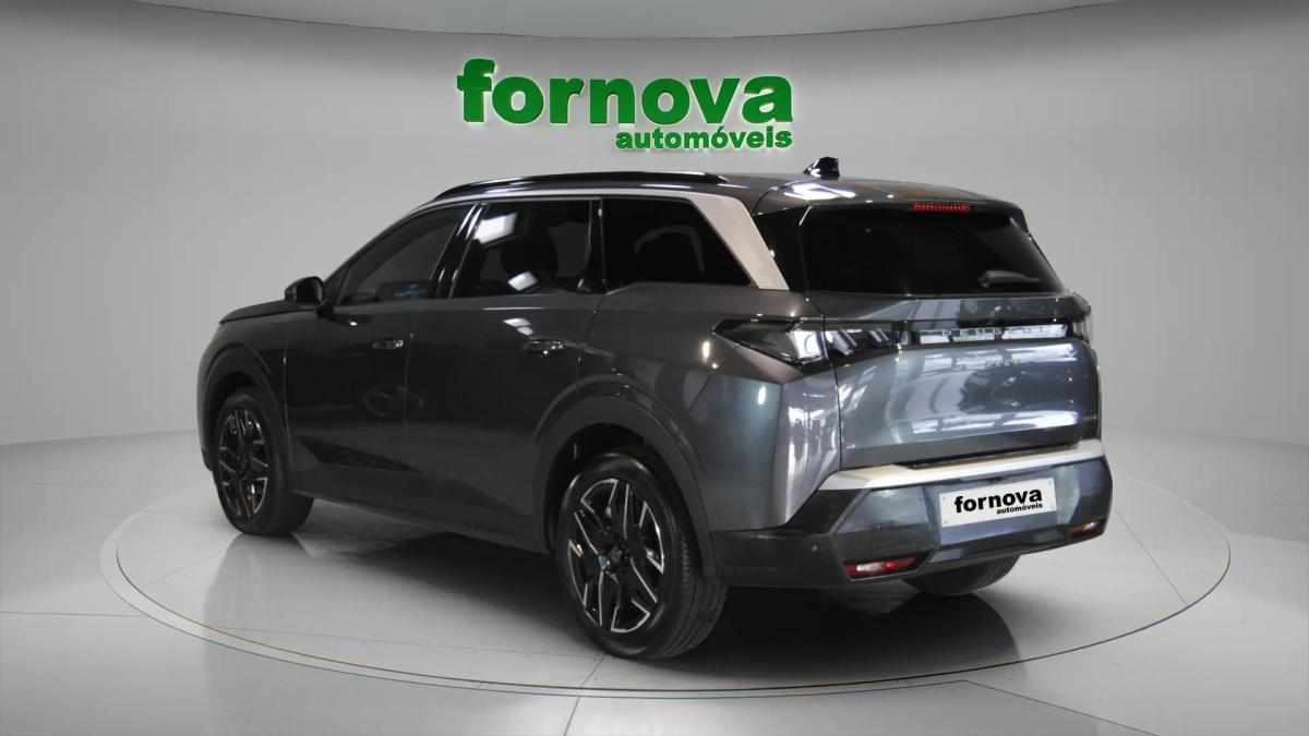 peugeot-5008-2025-hibrido-a-gasolina-1199cc