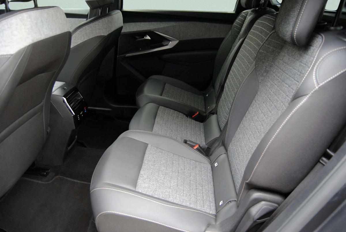 peugeot-5008-2025-hibrido-a-gasolina-1199cc