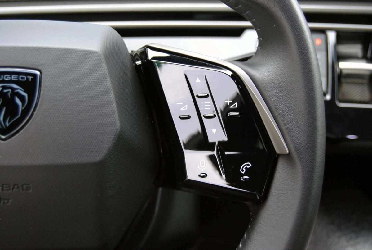 peugeot-5008-2025-hibrido-a-gasolina-1199cc