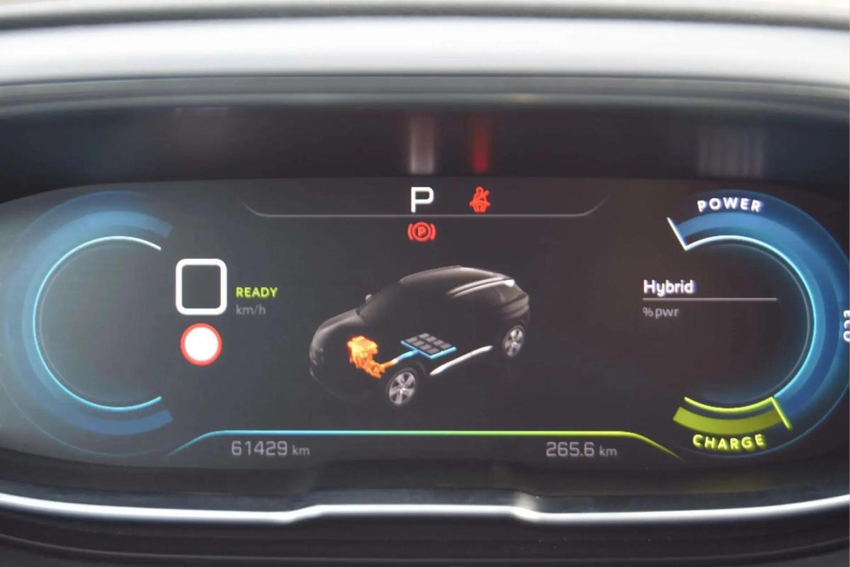 peugeot-3008-2025-hibrido-a-gasolina-1598cc