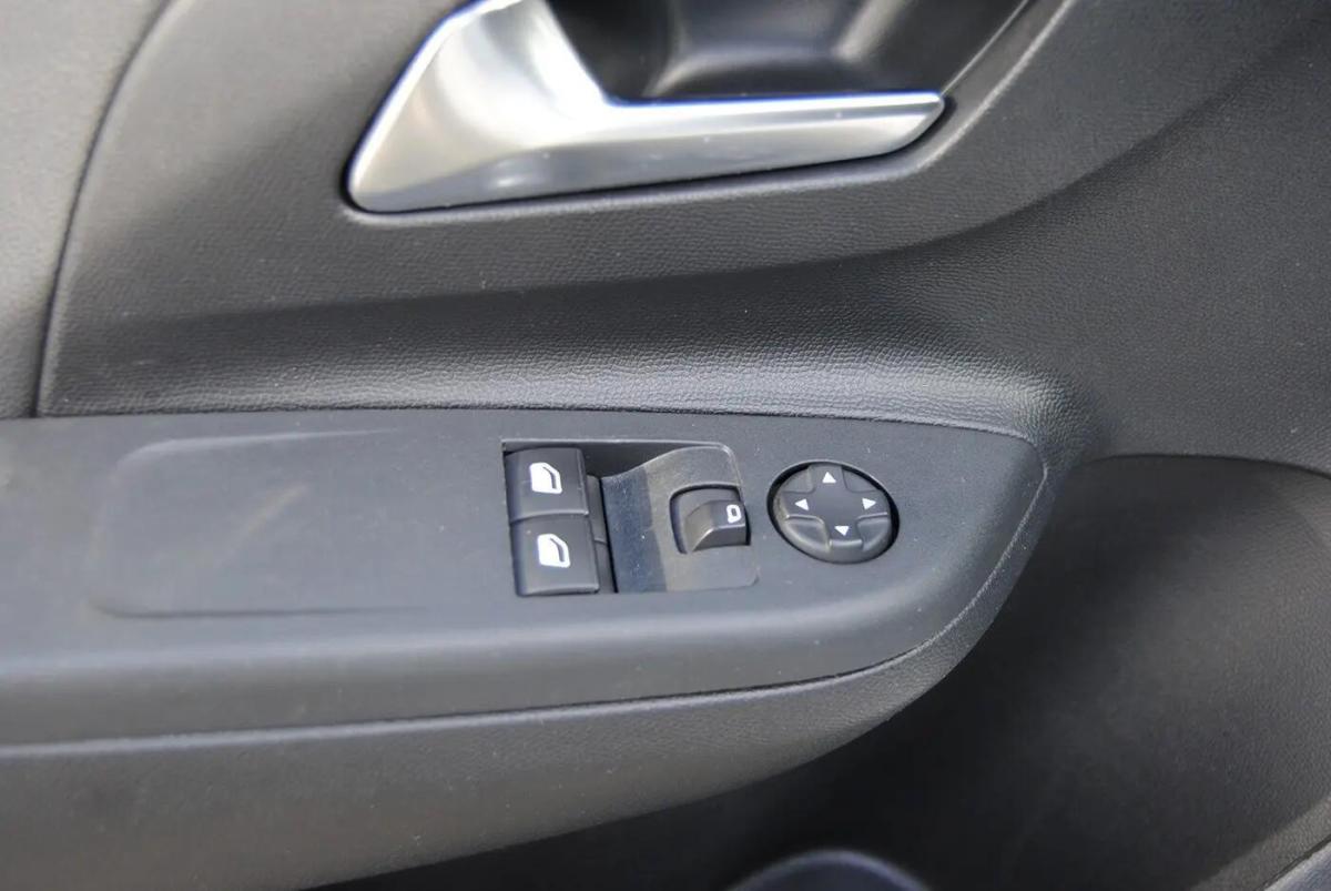 opel-corsa-2023-gasolina-1199cc
