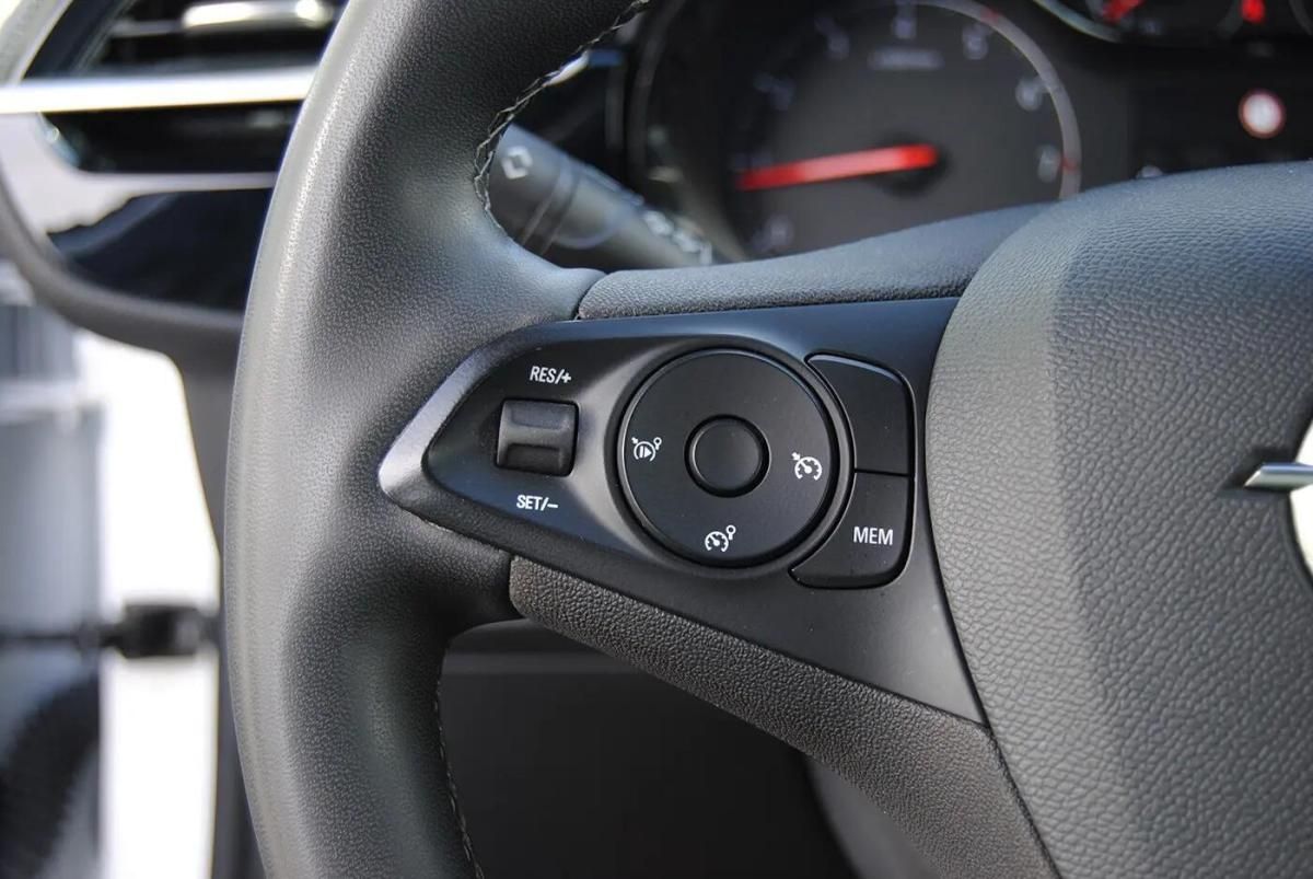 opel-corsa-2023-gasolina-1199cc