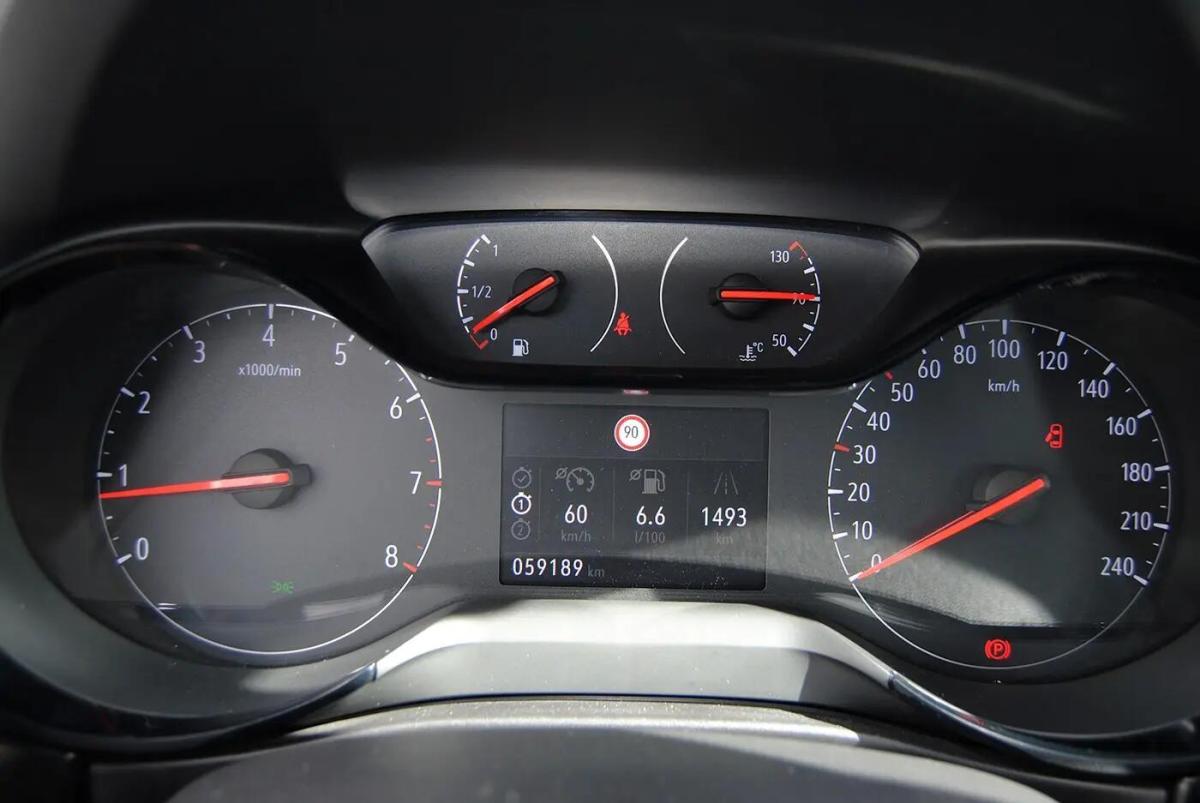 opel-corsa-2023-gasolina-1199cc
