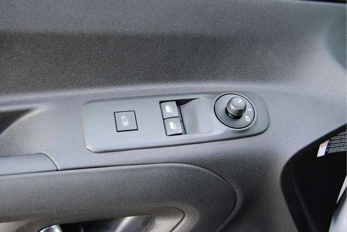 opel-combo-2025-diesel-1499cc