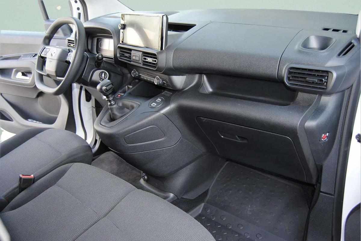 opel-combo-2025-diesel-1499cc