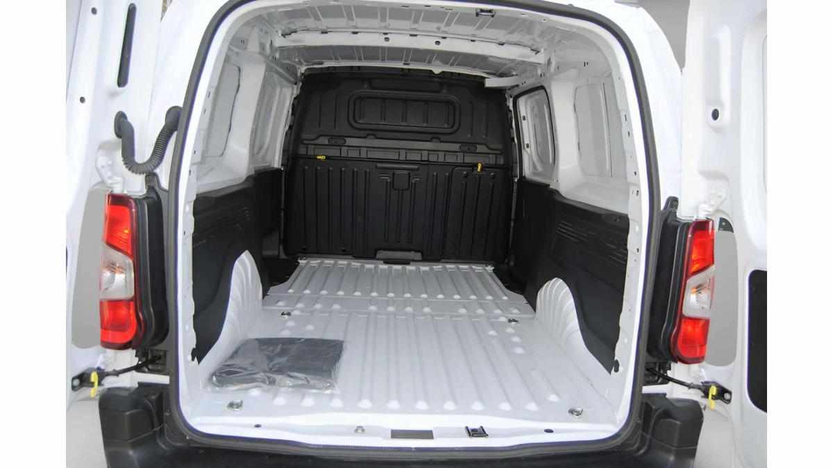 opel-combo-2025-diesel-1499cc