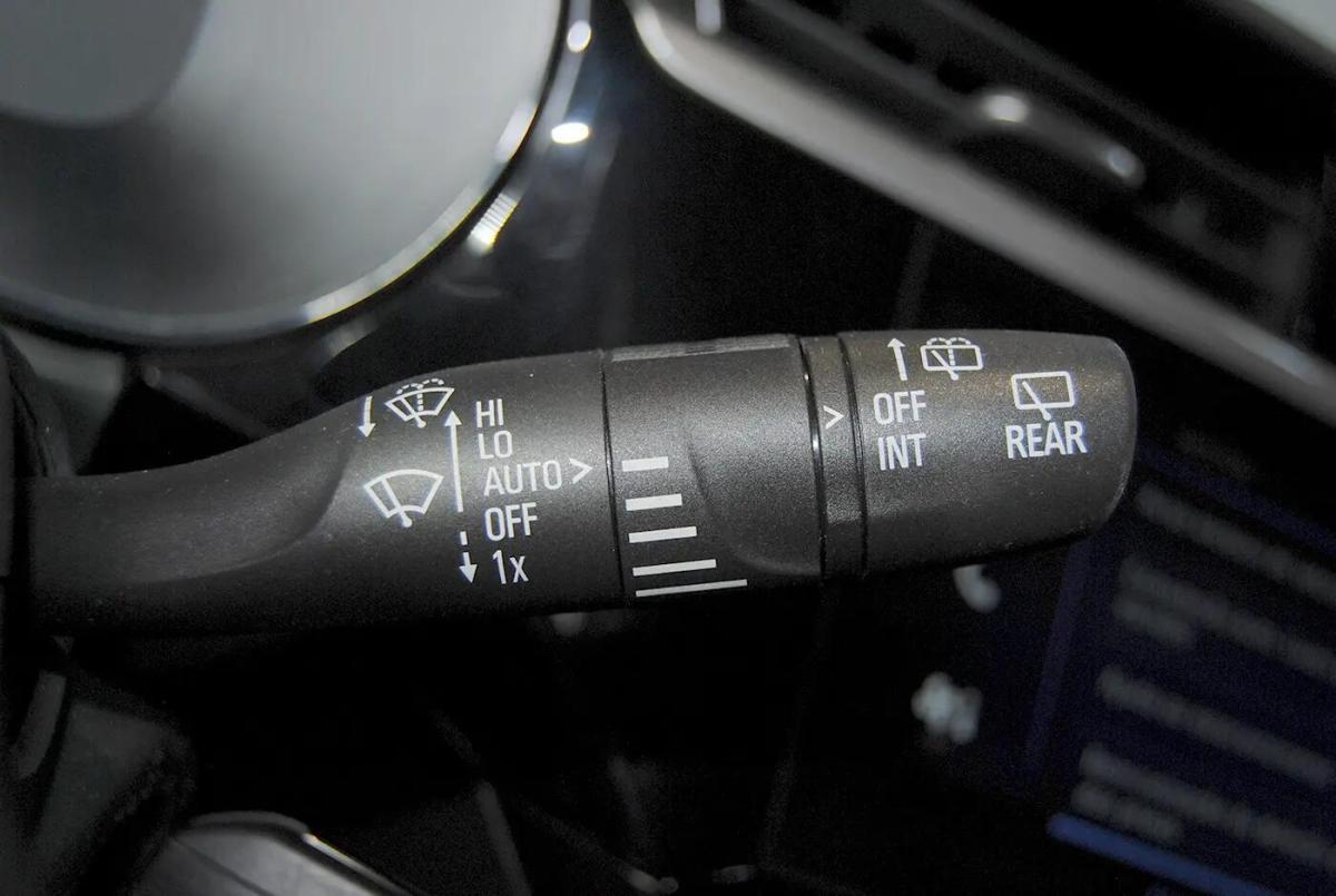 opel-corsa-2024-gasolina-1199cc