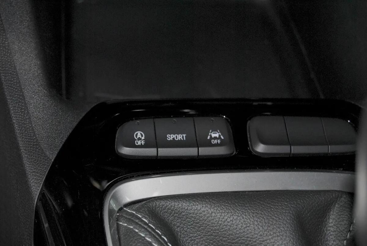 opel-corsa-2024-gasolina-1199cc