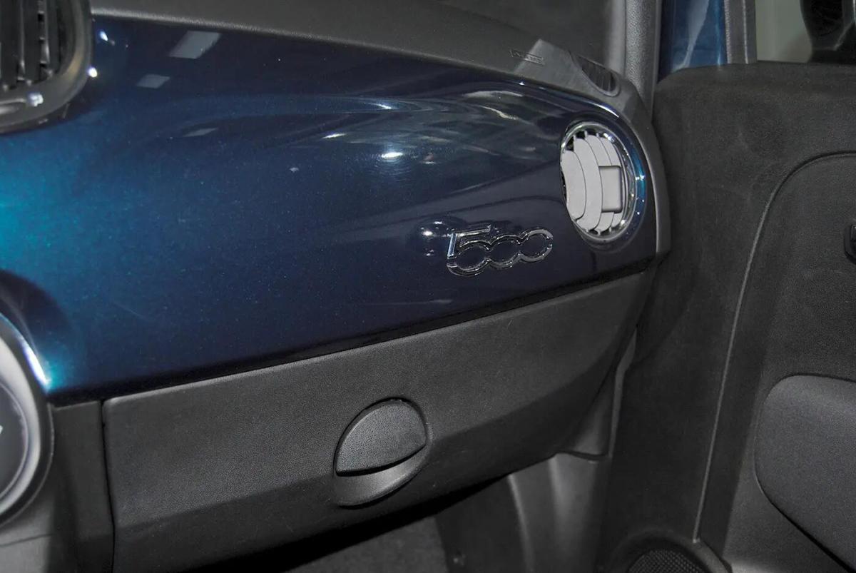 fiat-500c-2023-hibrido-a-gasolina-999cc