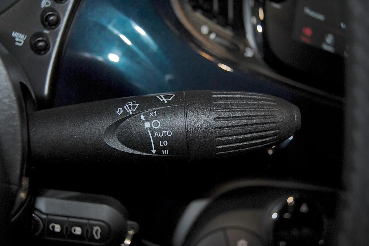 fiat-500c-2023-hibrido-a-gasolina-999cc