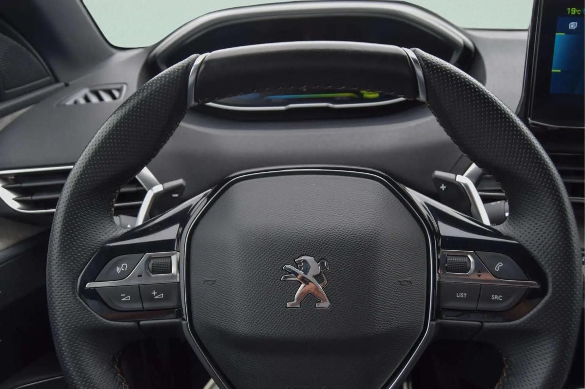 peugeot-3008-2023-hibrido-a-gasolina-1598cc