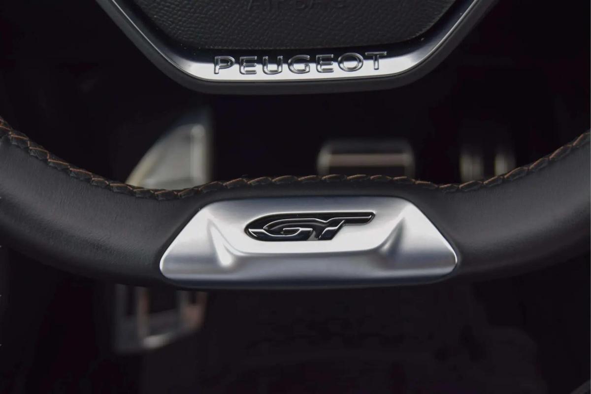 peugeot-3008-2023-hibrido-a-gasolina-1598cc