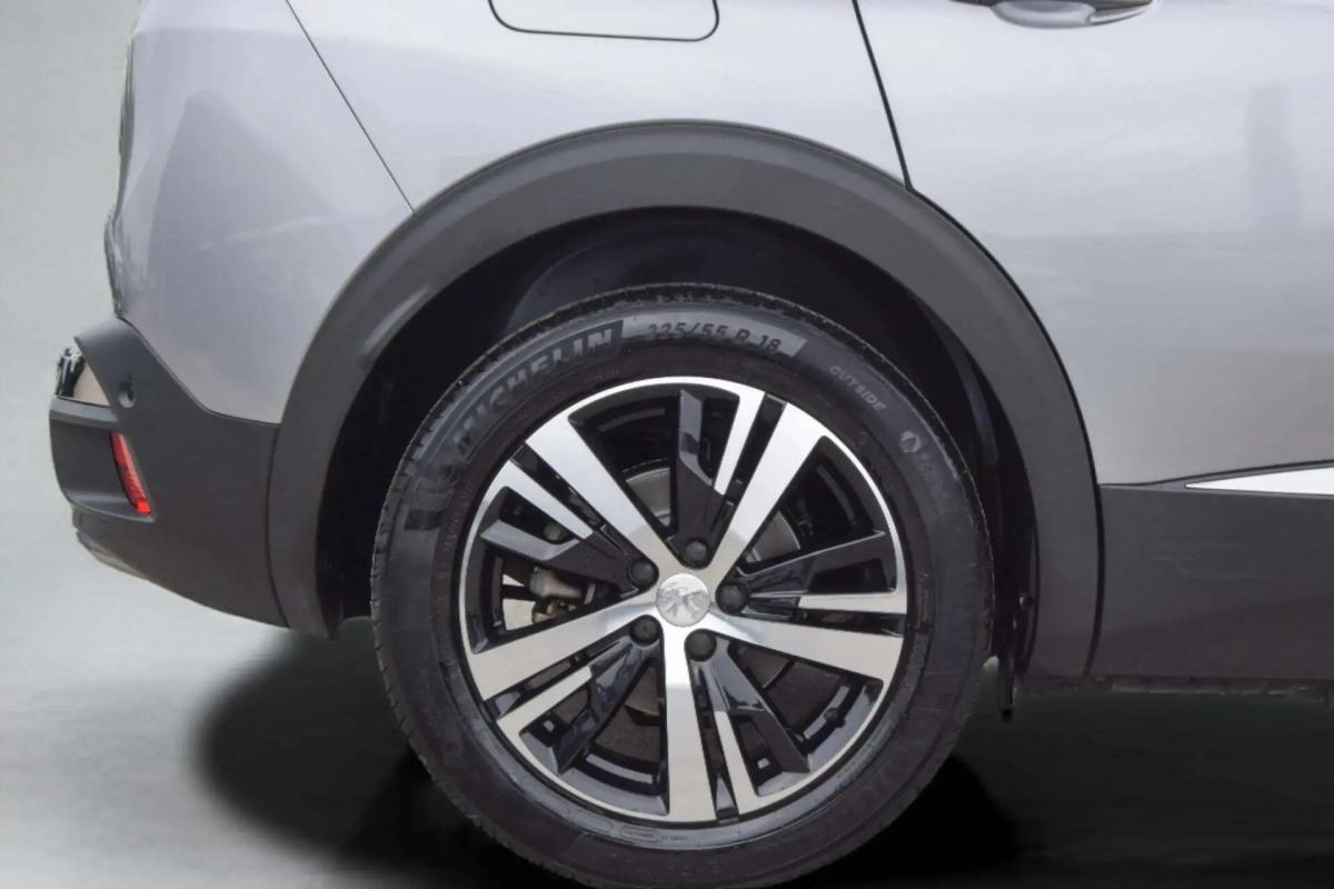 peugeot-3008-2023-hibrido-a-gasolina-1598cc