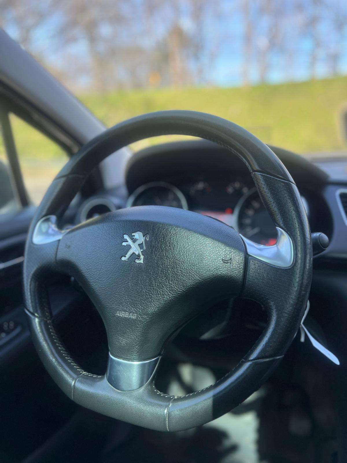 peugeot-3008-2016-diesel-1560cc