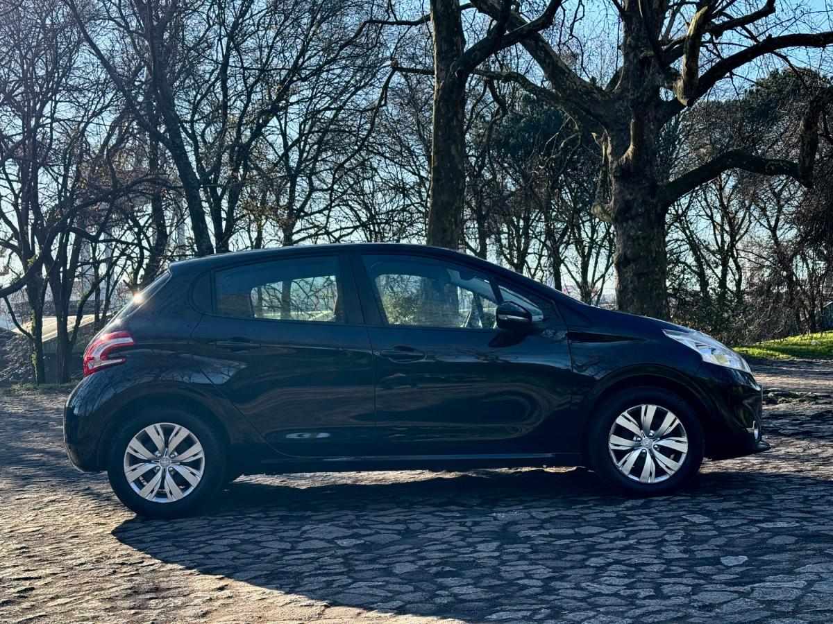 peugeot-208-2013-gasolina-1199cc