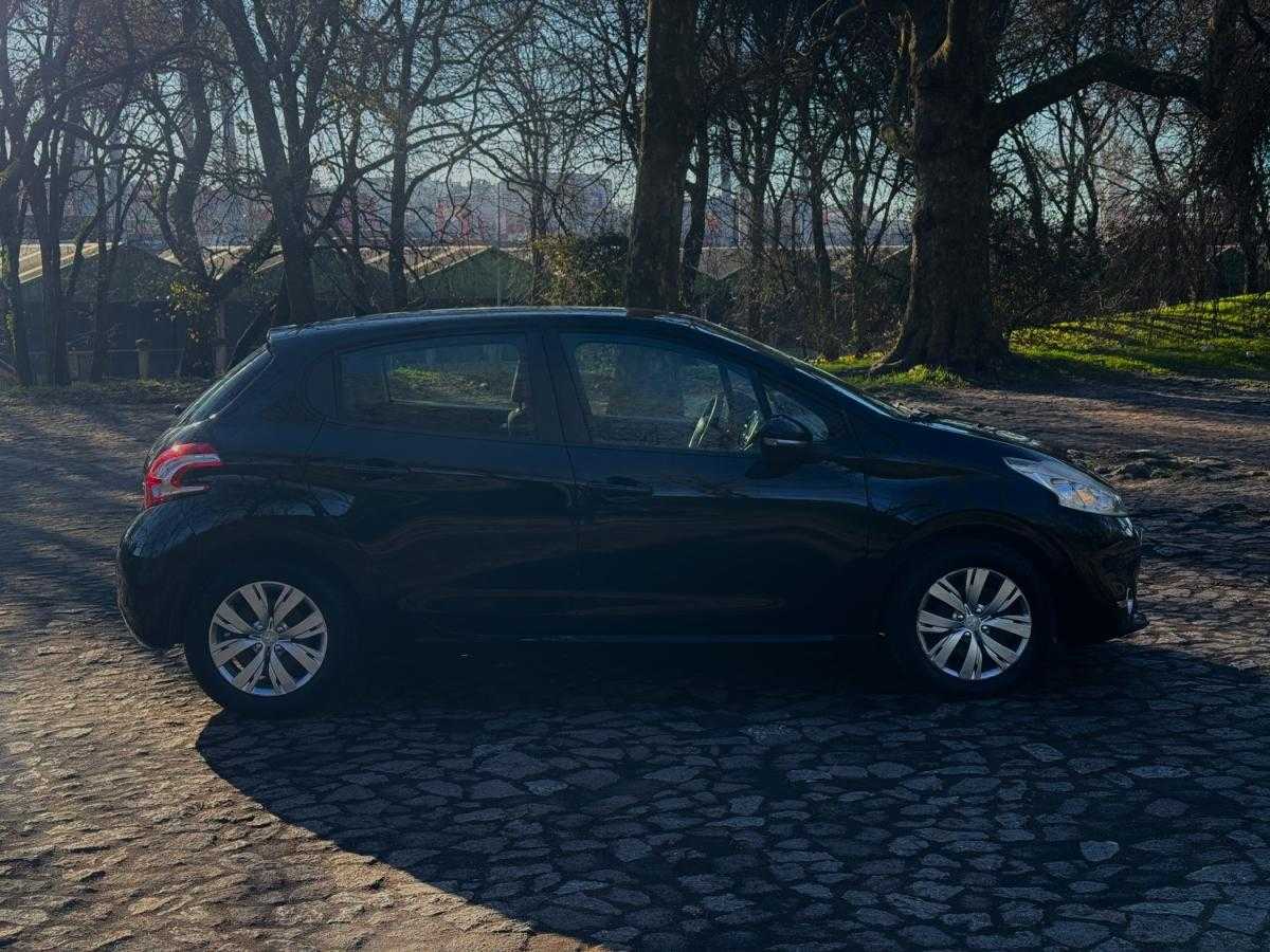 peugeot-208-2013-gasolina-1199cc
