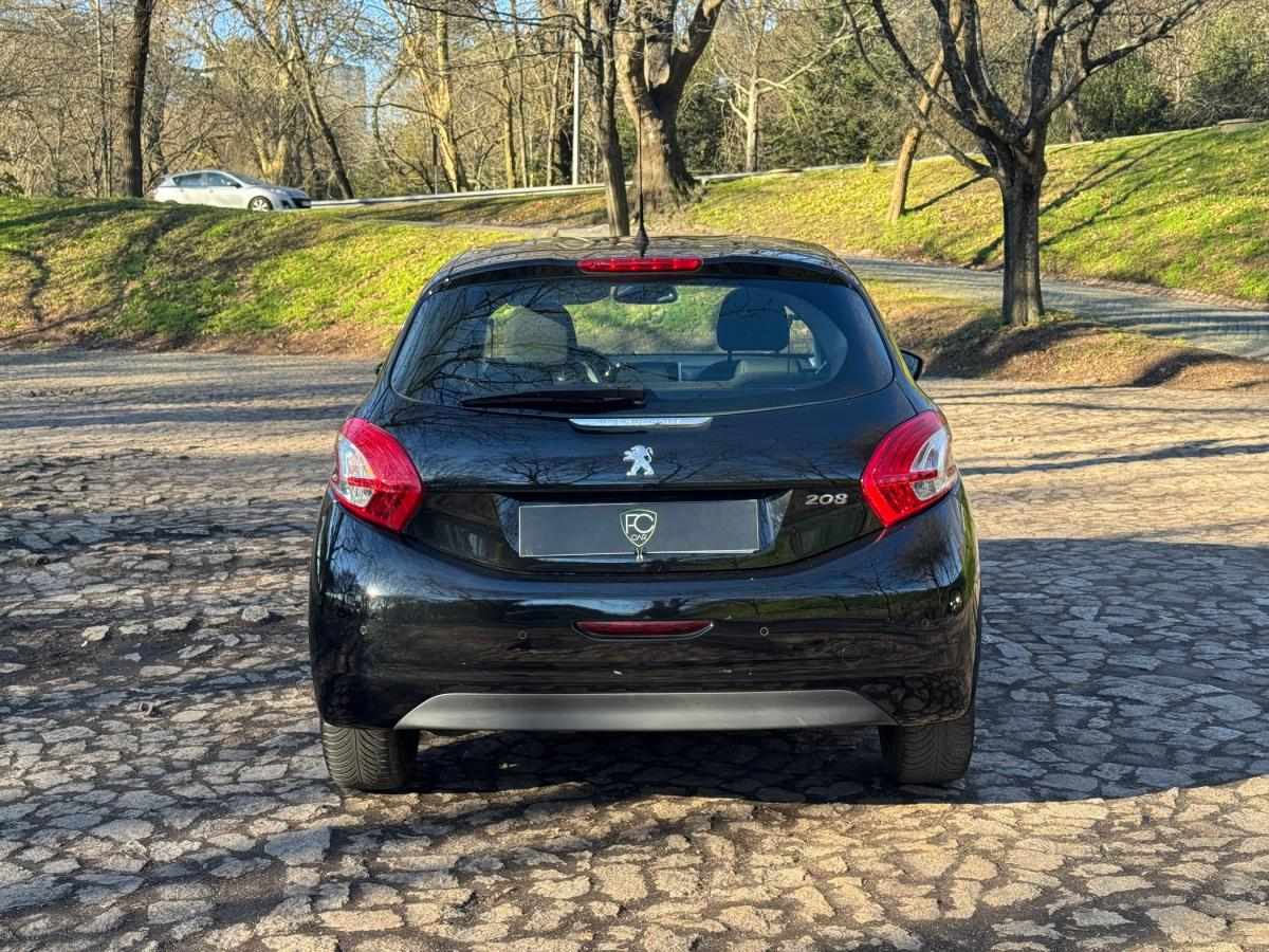 peugeot-208-2013-gasolina-1199cc