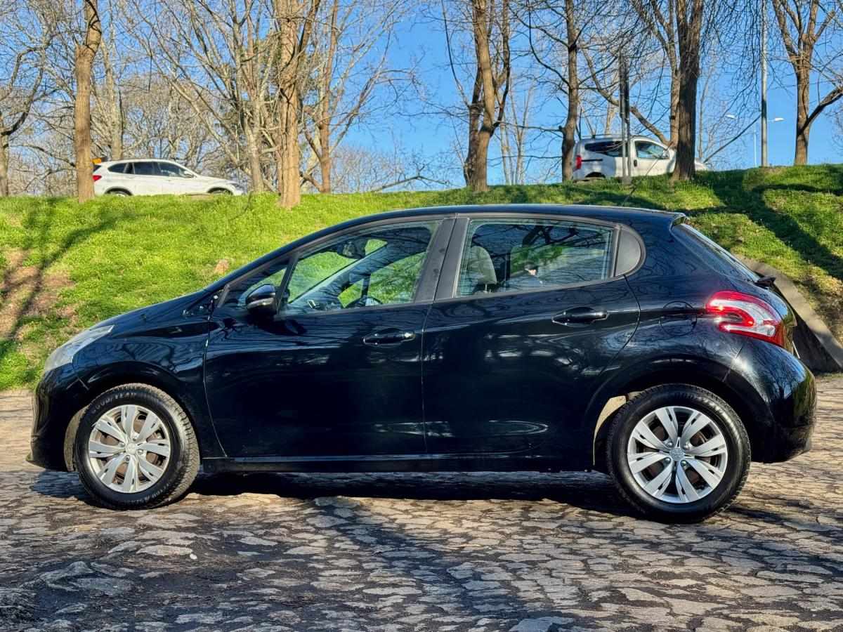 peugeot-208-2013-gasolina-1199cc