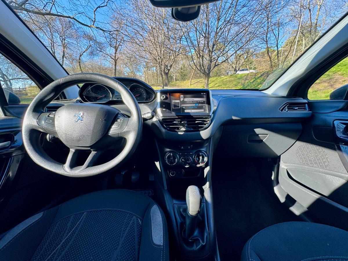 peugeot-208-2013-gasolina-1199cc