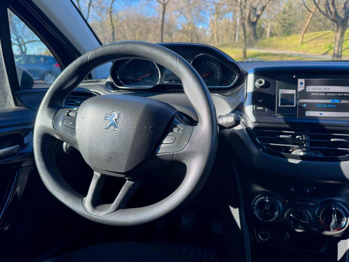 peugeot-208-2013-gasolina-1199cc