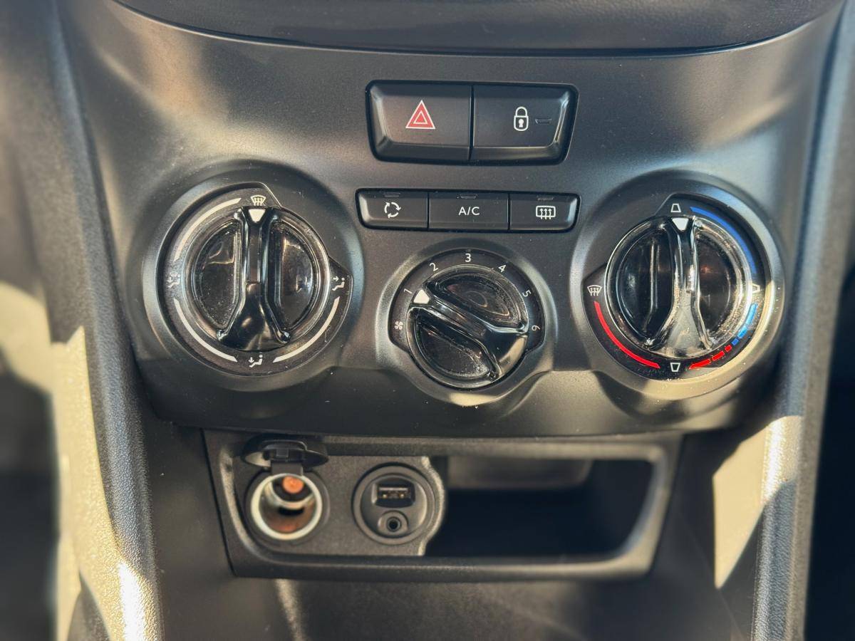 peugeot-208-2013-gasolina-1199cc