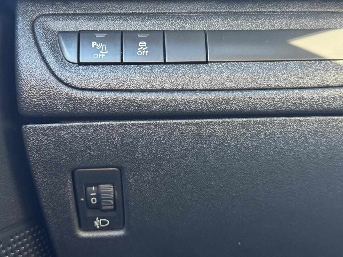peugeot-208-2013-gasolina-1199cc