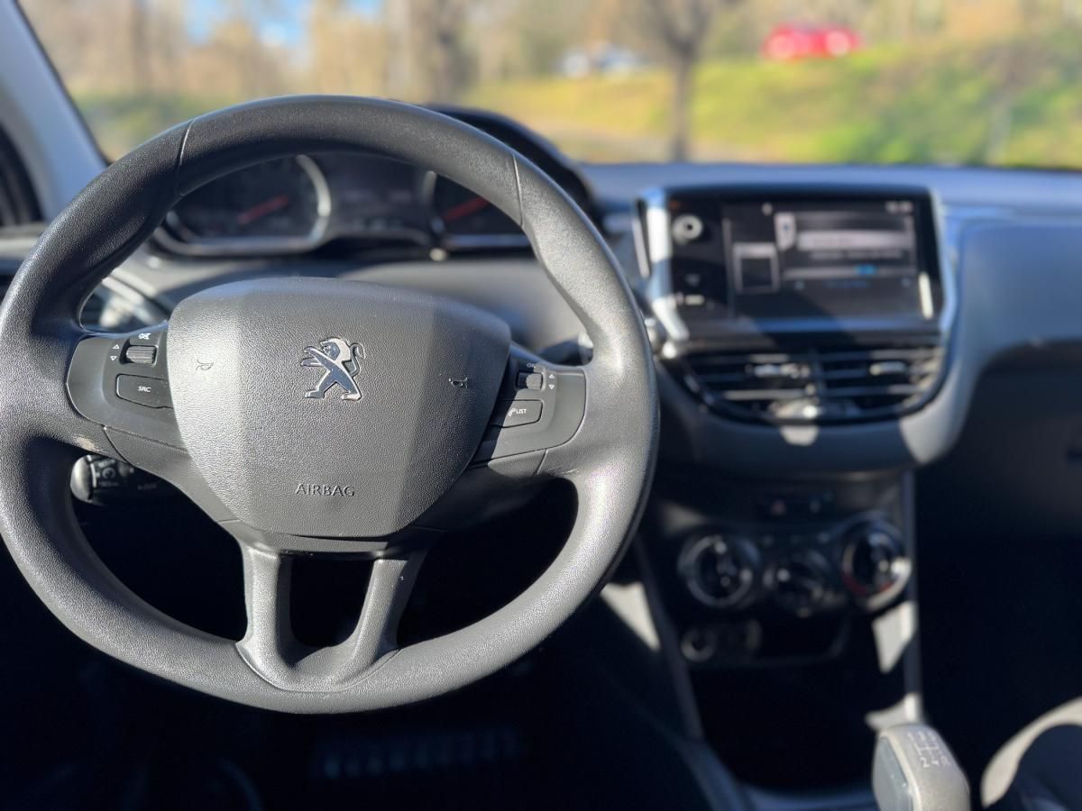 peugeot-208-2013-gasolina-1199cc