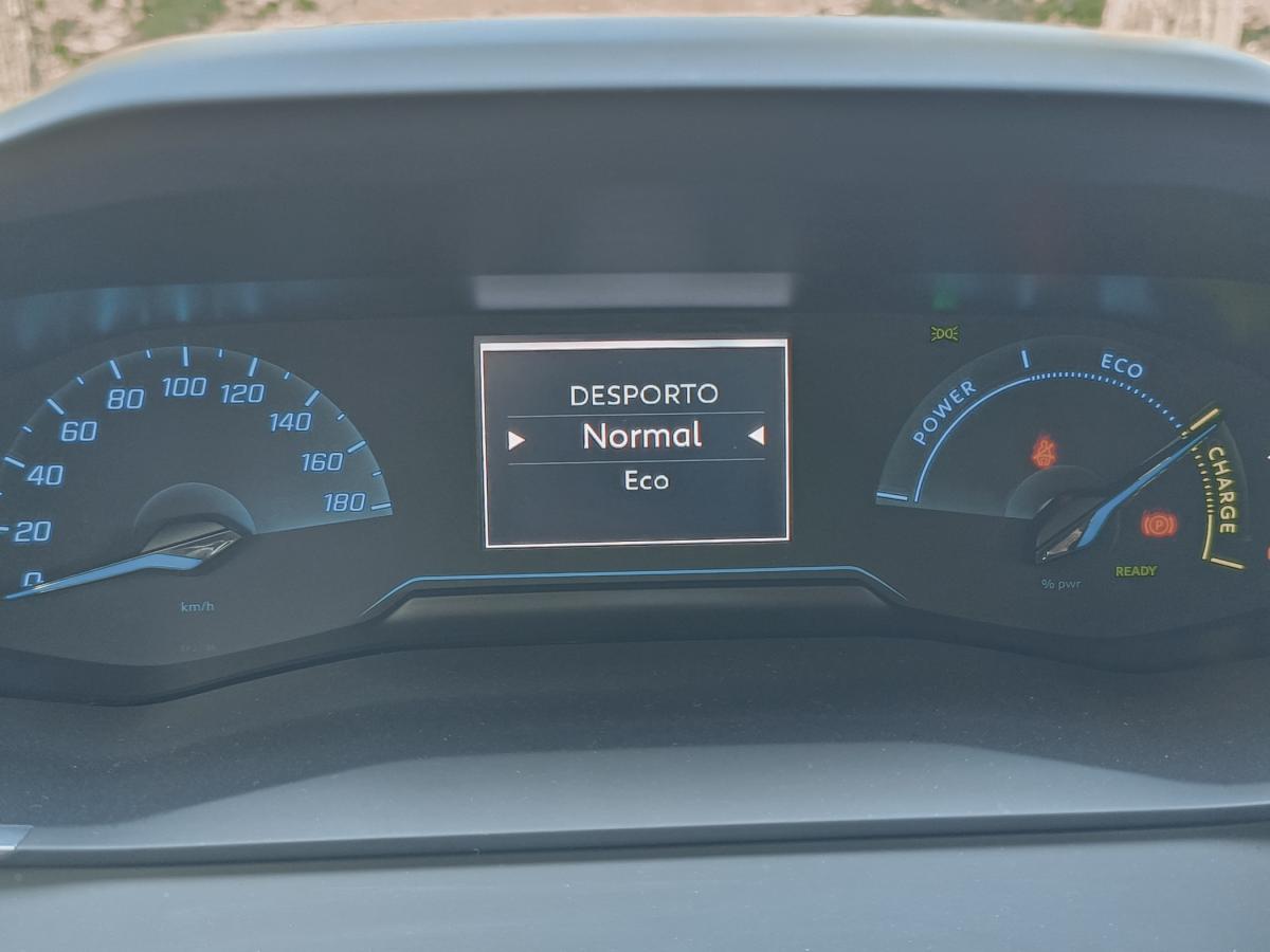 peugeot-2008-2021-eletrico-50cc