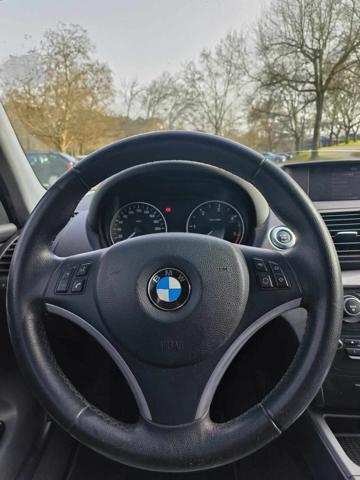 bmw-serie-1-2011-diesel-1995cc