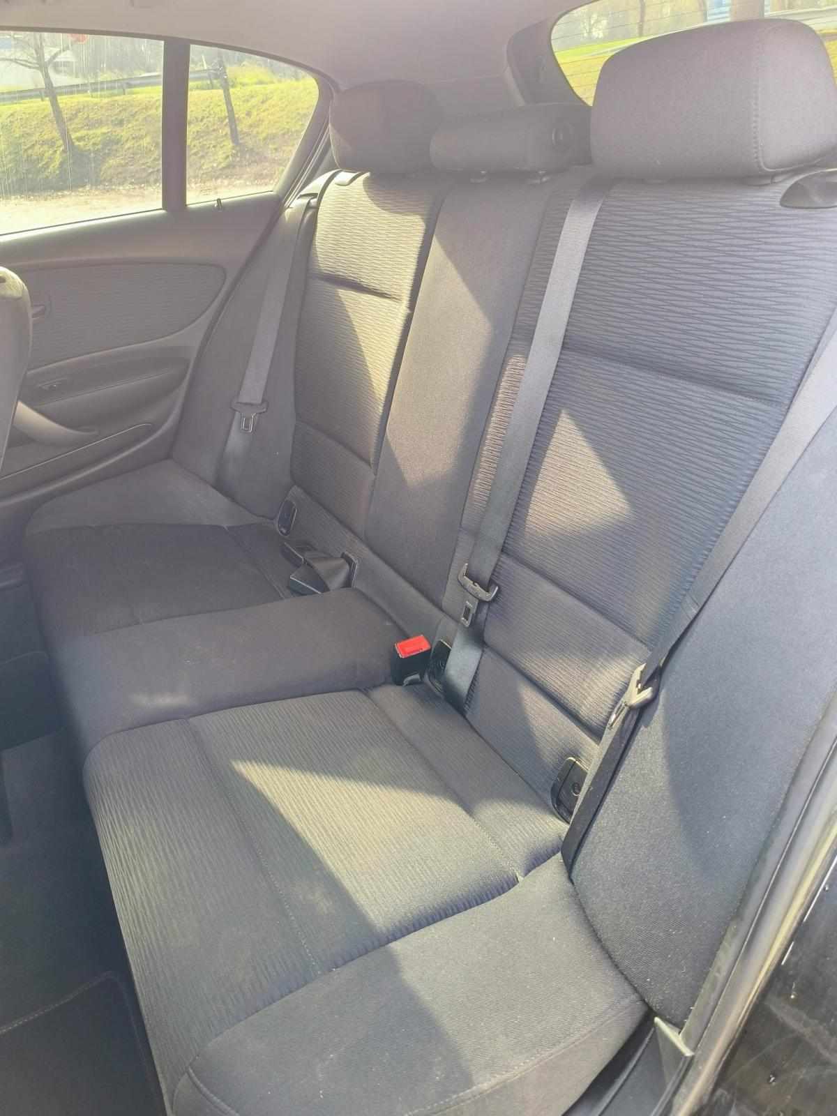 bmw-serie-1-2011-diesel-1995cc