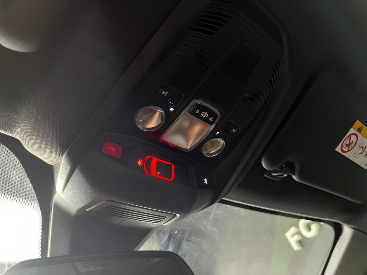 peugeot-5008-2019-diesel-1499cc