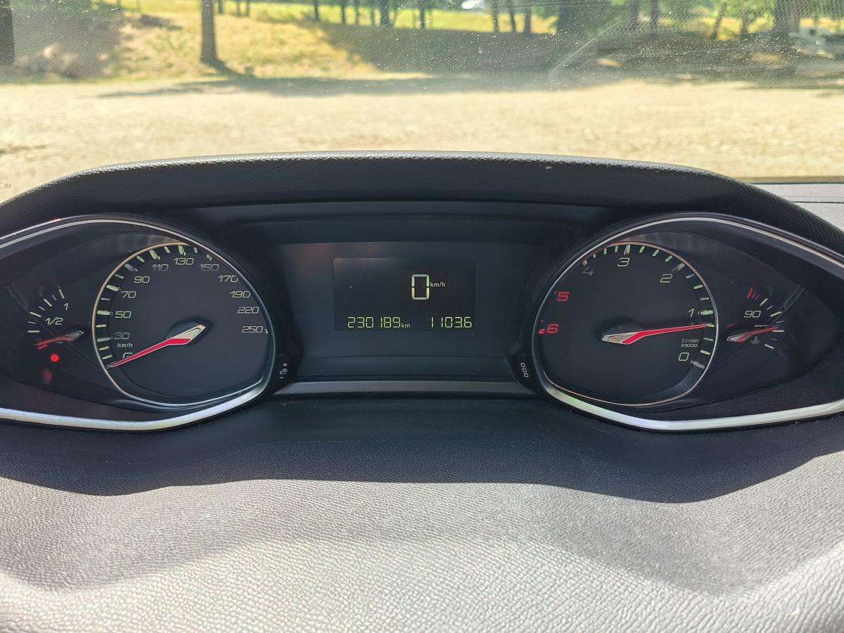 peugeot-308-sw-2014-diesel-1560cc
