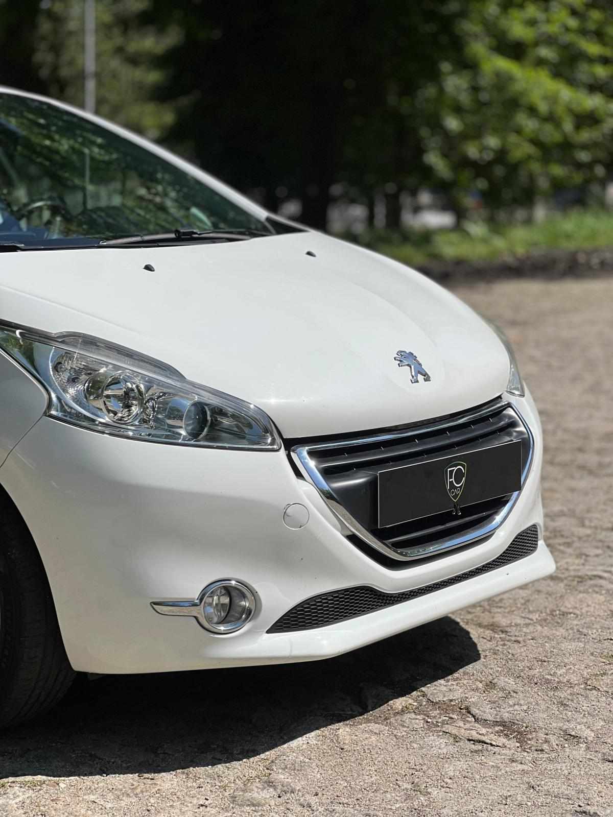 peugeot-208-2013-gasolina-1199cc