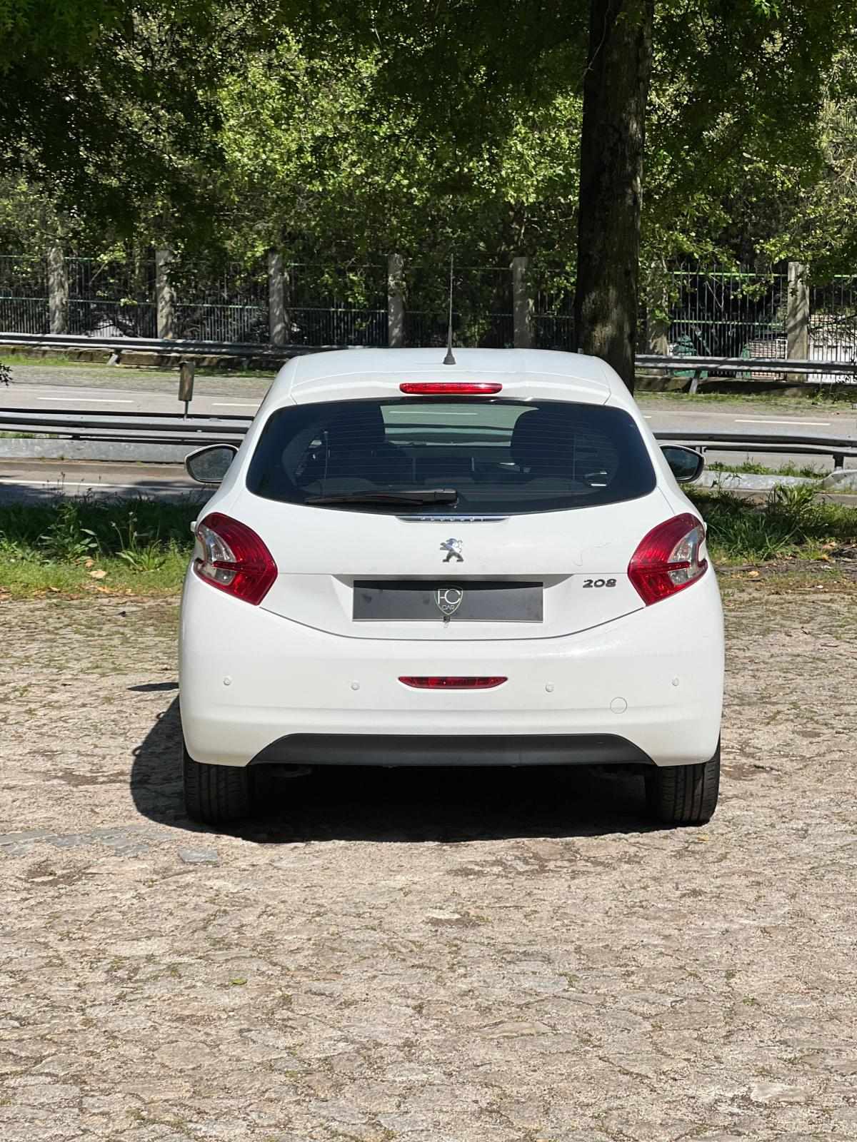 peugeot-208-2013-gasolina-1199cc