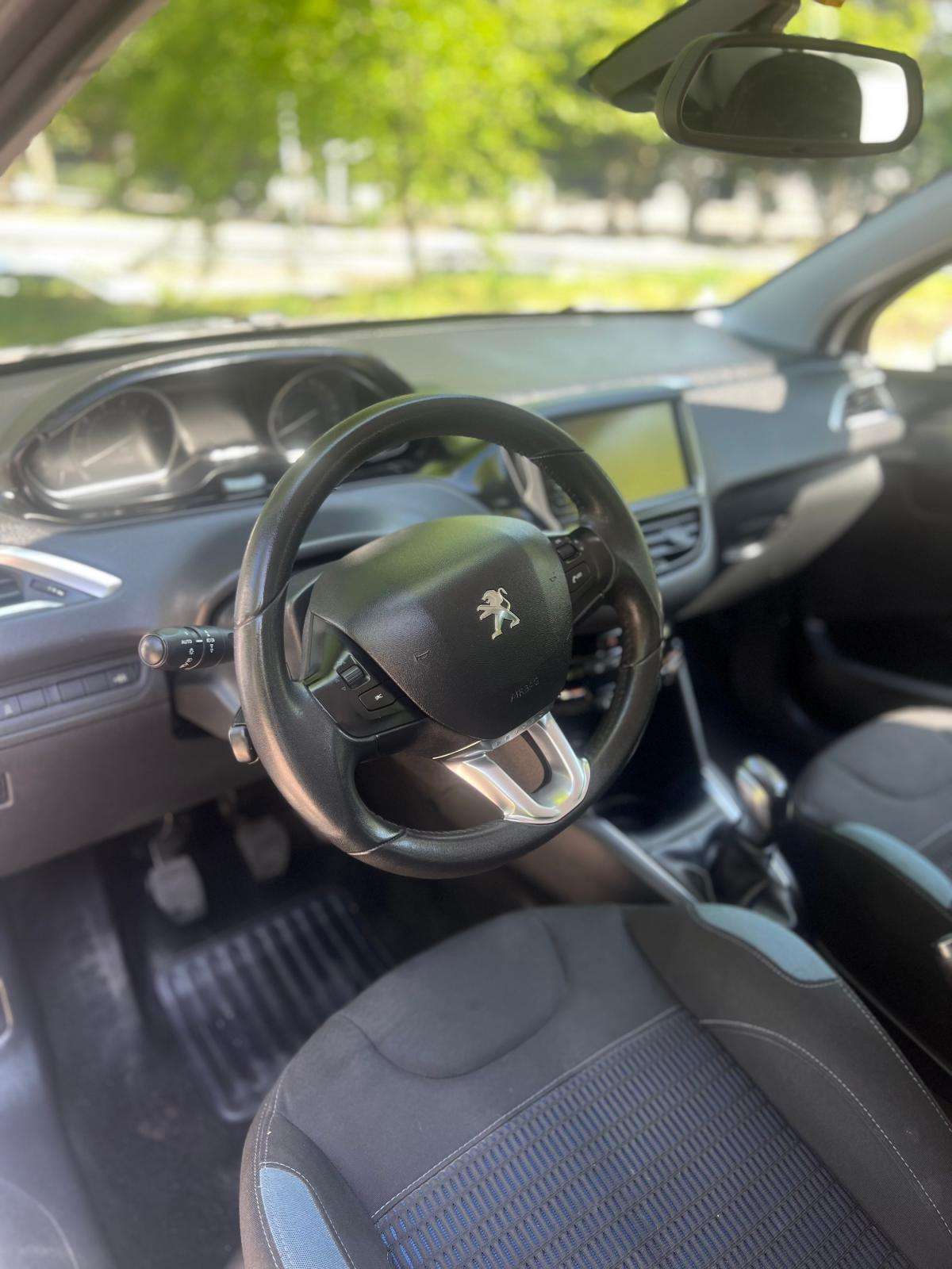 peugeot-208-2013-gasolina-1199cc