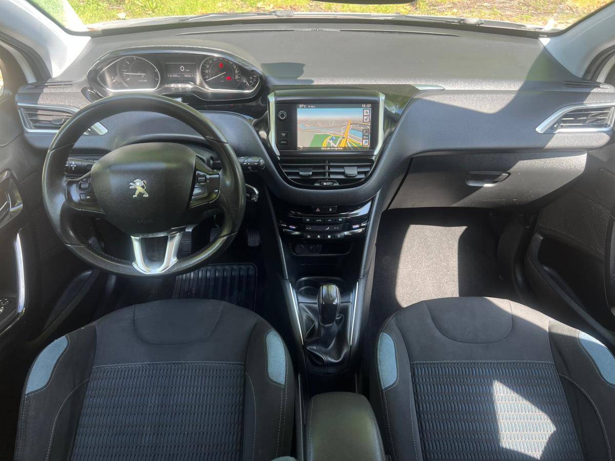 peugeot-208-2013-gasolina-1199cc