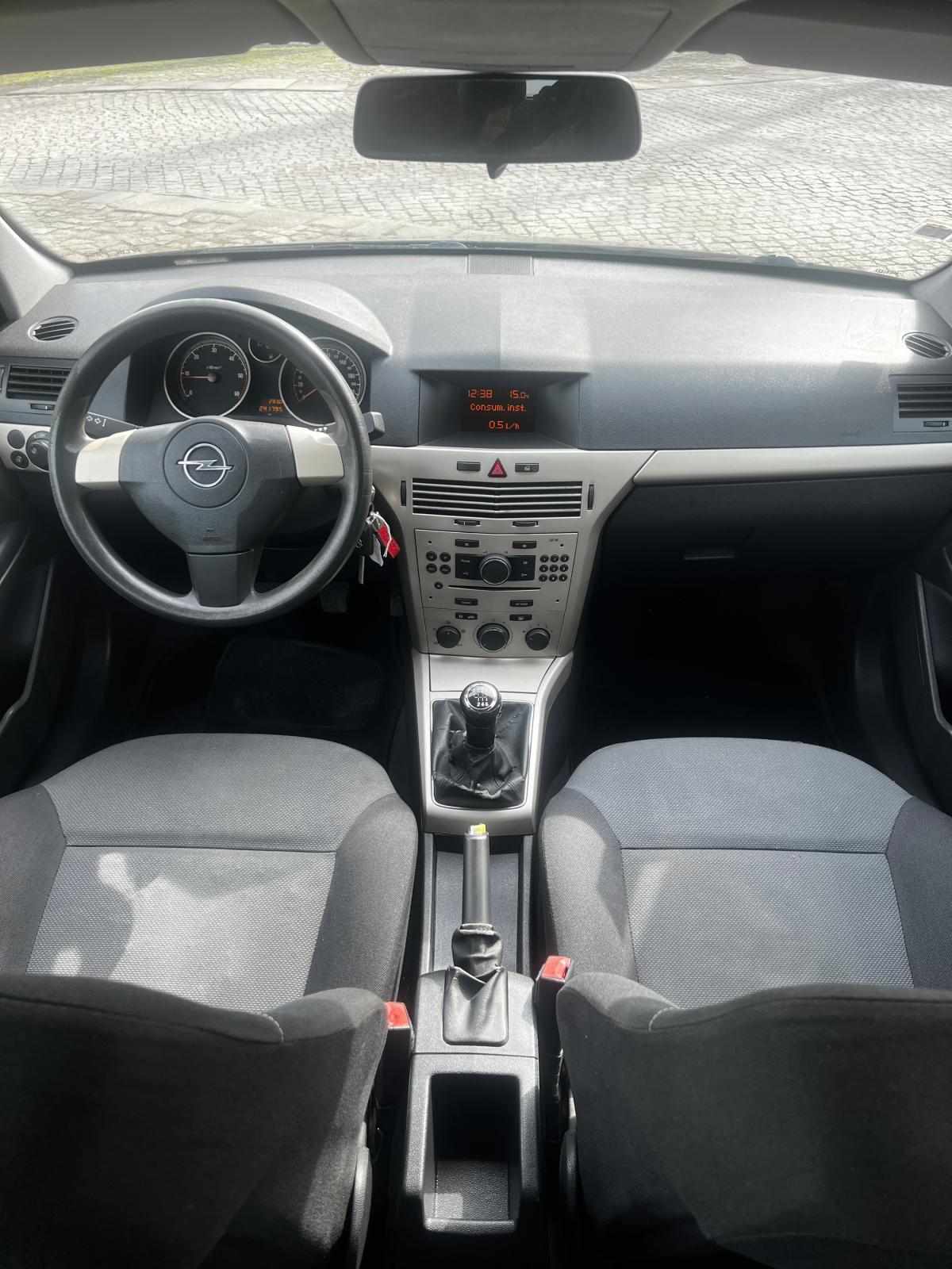 opel-astra-caravan-2007-diesel-1248cc