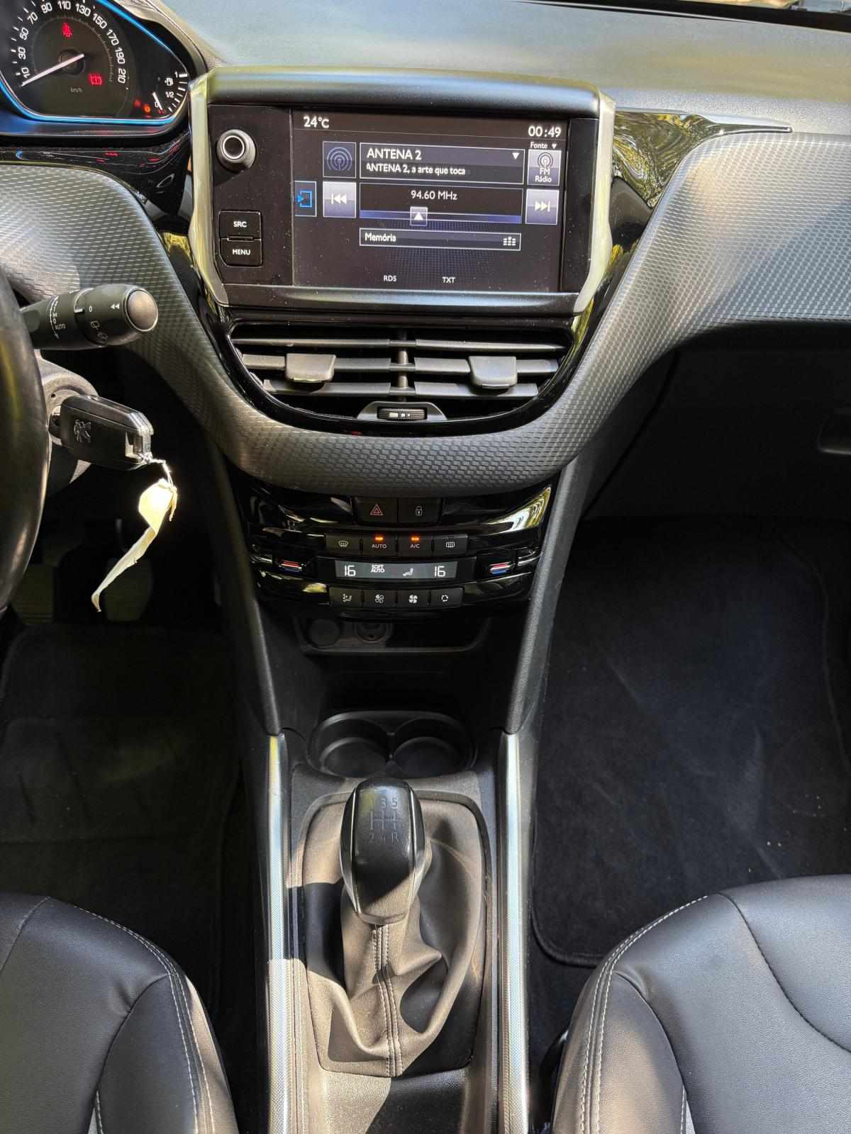 peugeot-2008-2014-gasolina-1199cc