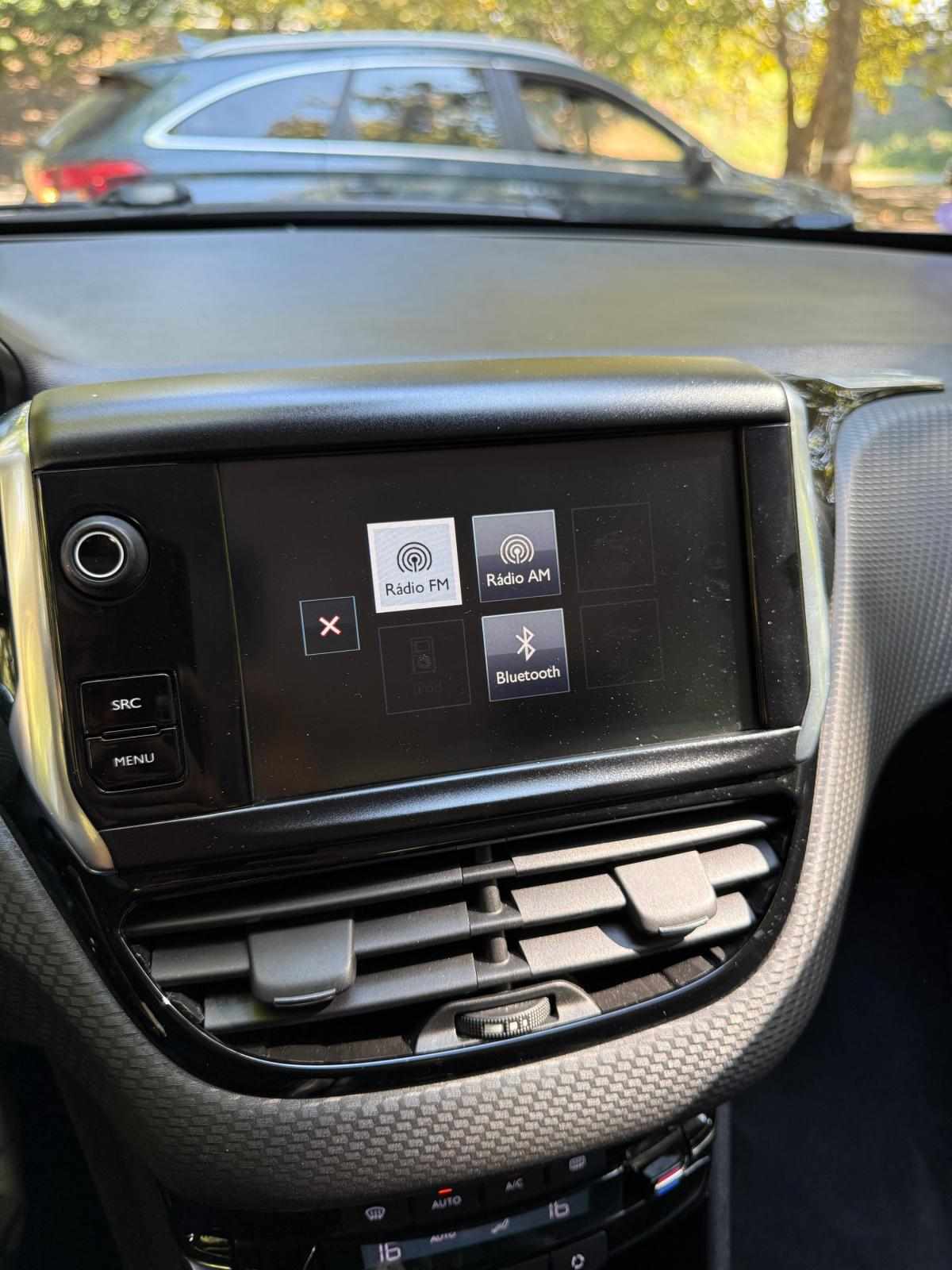 peugeot-2008-2014-gasolina-1199cc