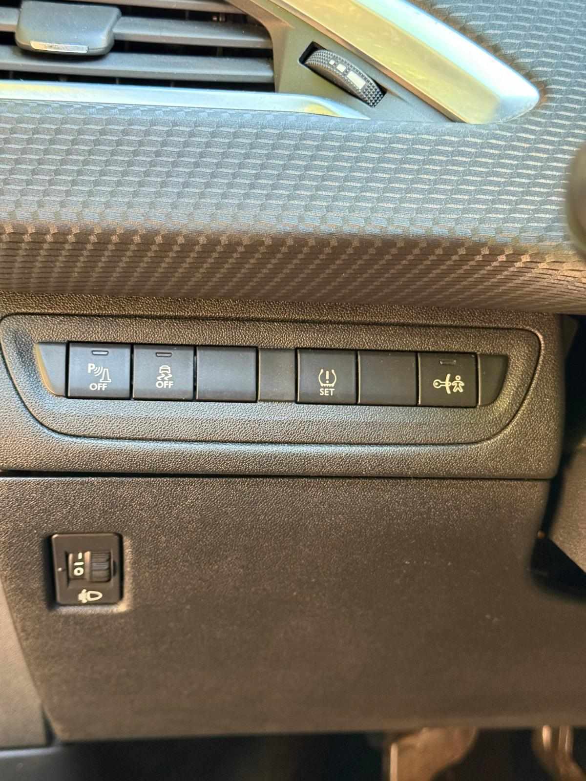 peugeot-2008-2014-gasolina-1199cc