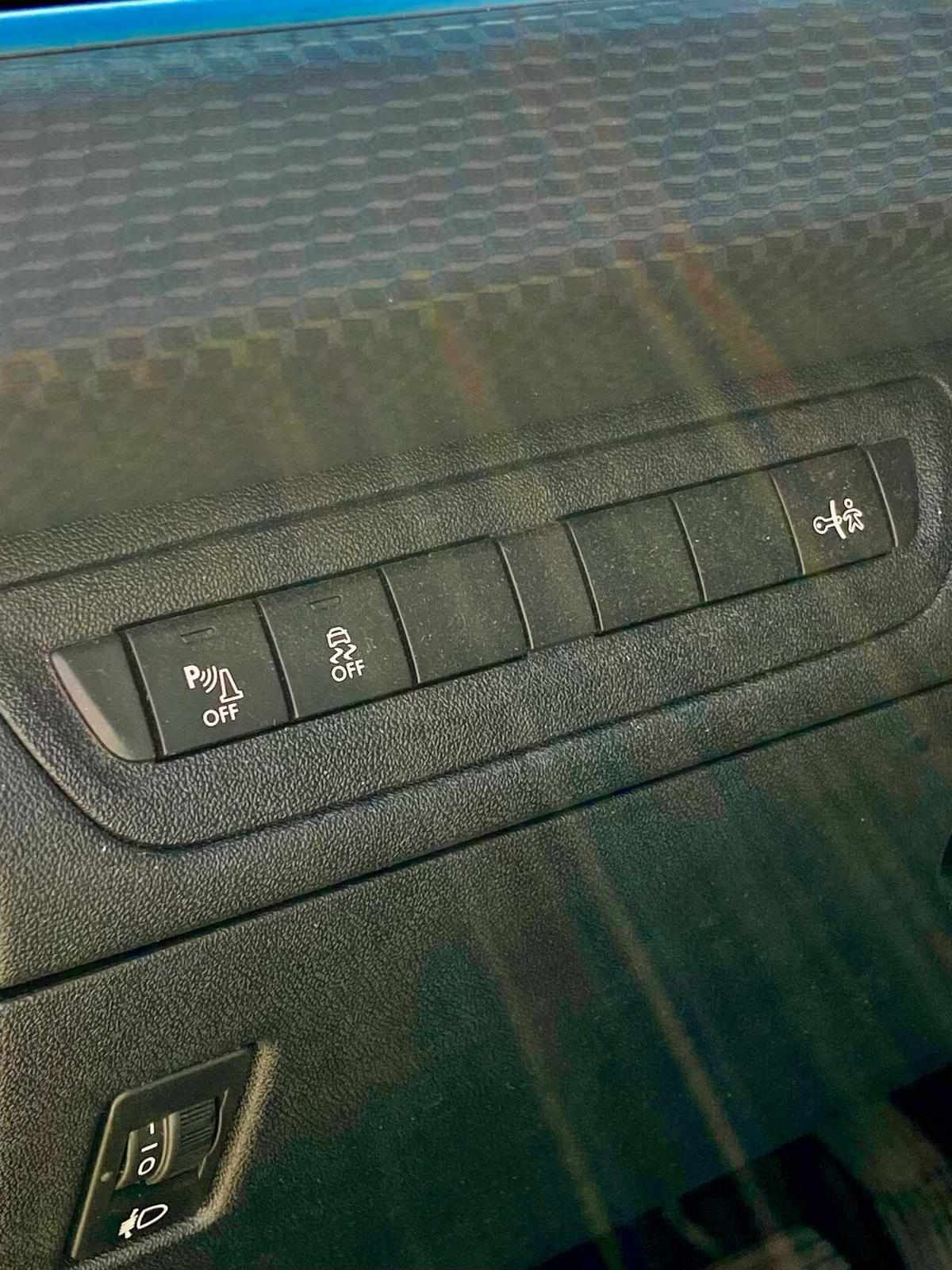 peugeot-2008-2013-gasolina-1199cc